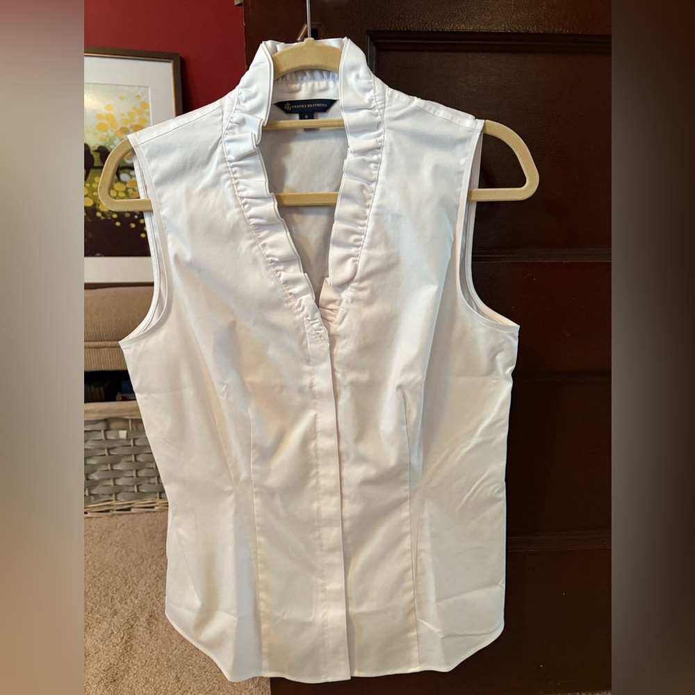 NWT Brooks Brothers sleeveless blouse
